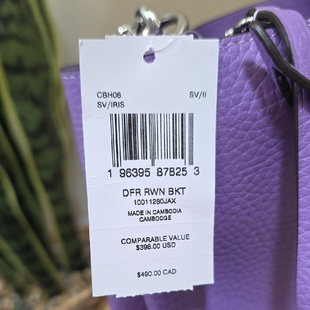 Coach Rowan Bucket Bag and Zipper Pouch - Picture 14 of 14